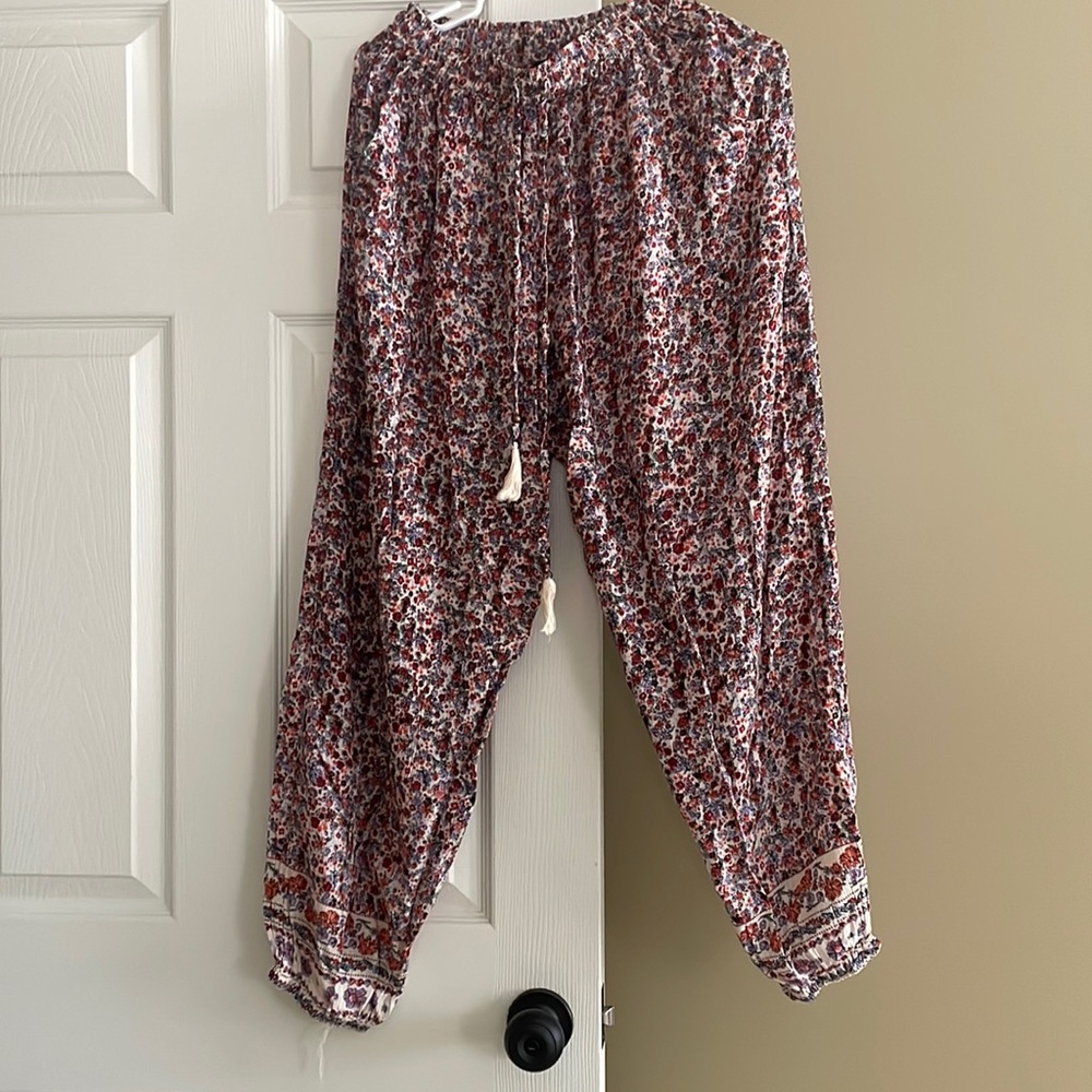 NWOT Harlem floral pants